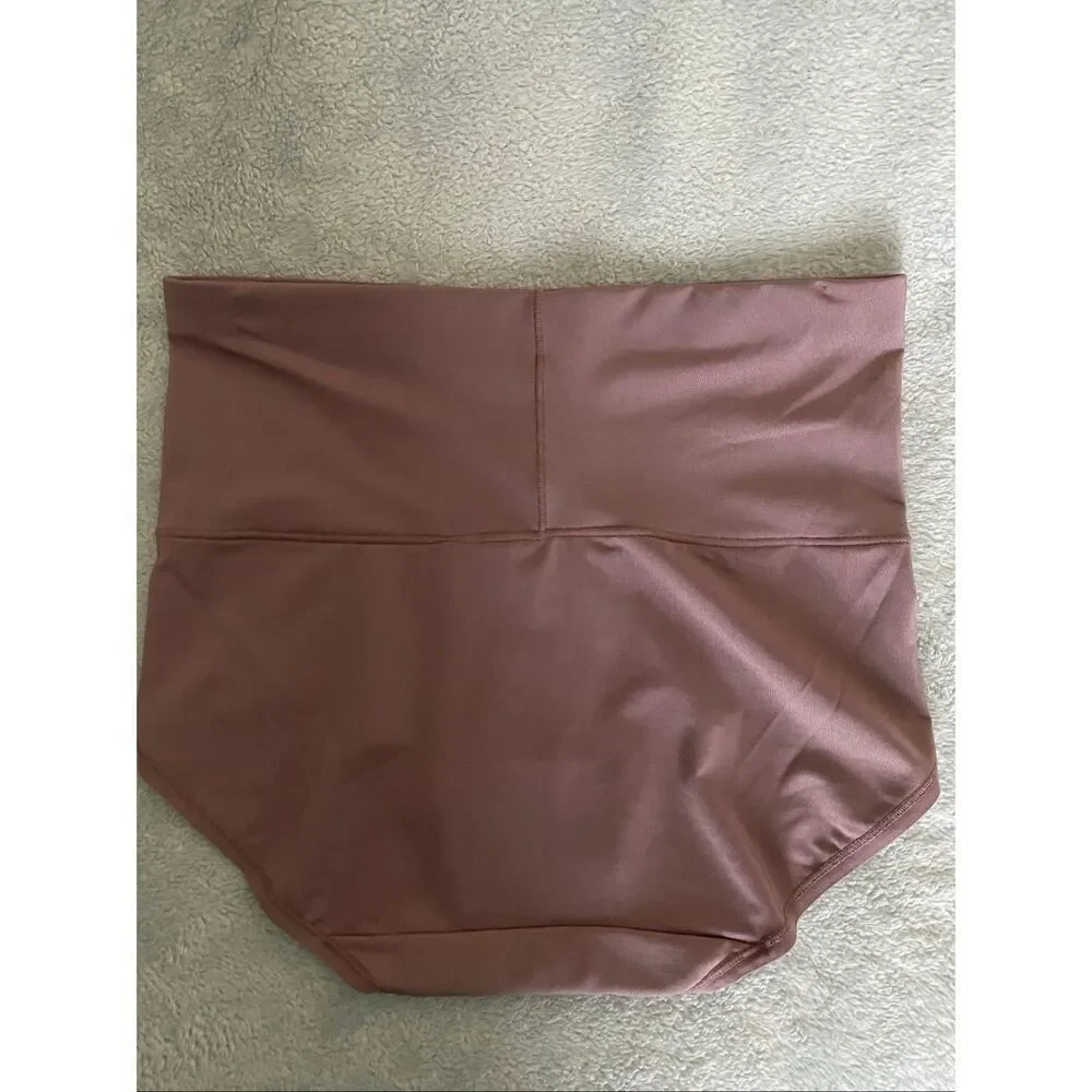 Jockey Skimmies smoothing brief size S